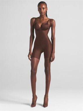 Skims Core Sculpt Open Bust Mid Thigh Bodysuit Size 3X Cocoa